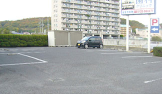 車での通院も安心の駐車スペース